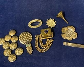 J088 Silver Tone Costume Jewelry