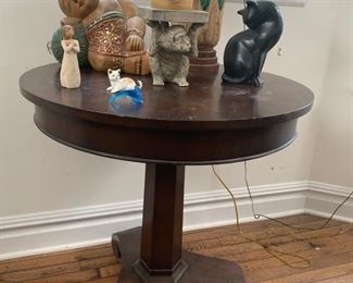 11 Round end table