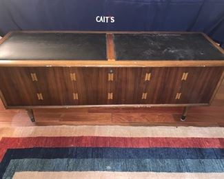 18 Cedar Chest