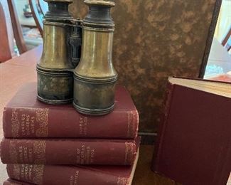 Dickens topped with French binoculars