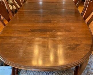 Dining table 2 leaves 10 chairs