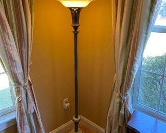 floor lamp