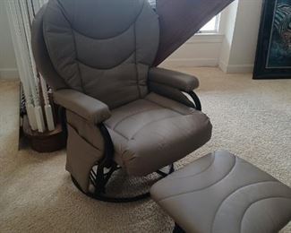 Glider with foot stool