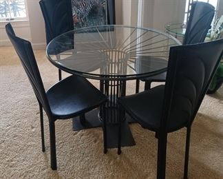 Retro table and 4 chairs