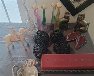 Home Decor and Candles Lot