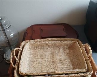 Cutting boards and baskets Lot