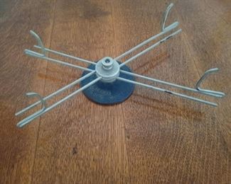 Revving yarn threader