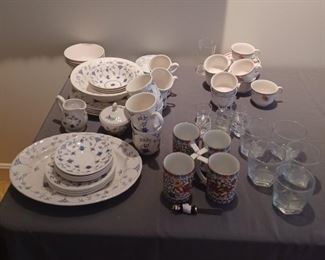 China and Glassware Lot