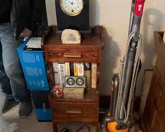 . . . a nice smoke stand and mantle clock