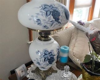 . . . a Gone With the Wind style lamp