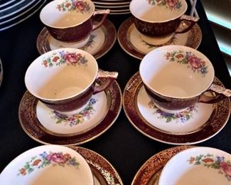 Century by Salem - 23 Karat encrusted gold - cups & saucers and snack plates