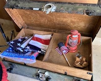 Another old trunk; new flags