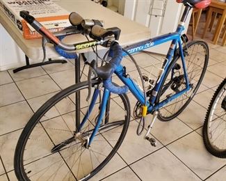 Scott Cannondale 3.0 Bike (Needs New Tubes)