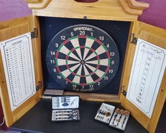 Sportscraft Dartboard and wall mount case