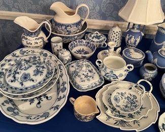 Many dishes of Wedgewood Blue Onion