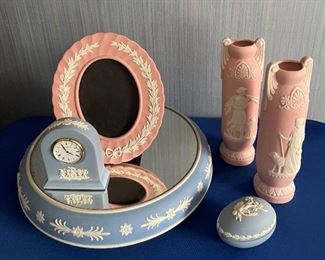 Many pieces of Wedgewood Jasperware