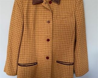 Burberry jacket with leather trim and collar