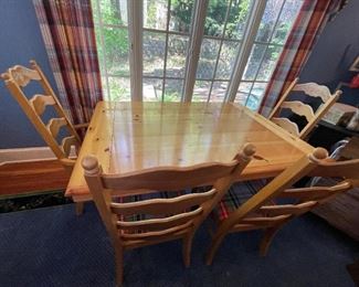 Oak table and chair set (from cabin)