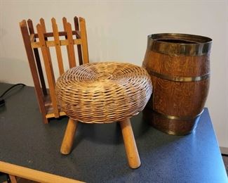 2 Waste Baskets Wicker Stool