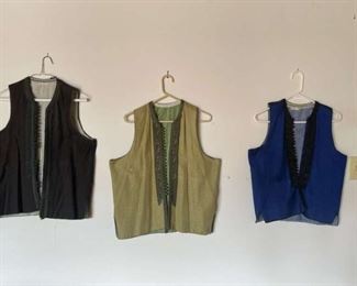 3 Ladys Vests