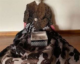 Amanda Antique Doll w Antique Shoes