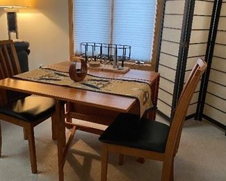 Skovby table chairs - Denmark
Kirsebaer in beautiful shape