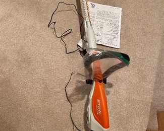 Stilh weed trimmer - like new