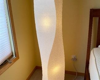 Noguchi style floor lamp. Roland Simmons. USA 2005. Excellent condition. 