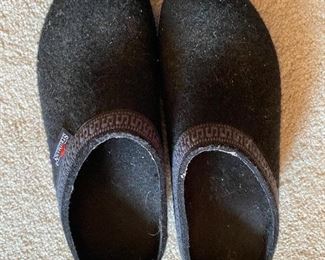 Stegmann wool clogs 