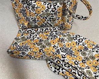 Vera Bradley, like new. 3 pc. 