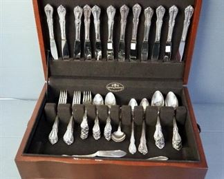 1958 William Rogers Chalice 7 Piece 12 Place Setting Flatware Set, In Felt Lined Store Box With Drawer