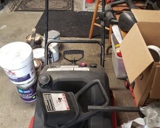 Yard Machine 21" Snowblower (Runs!)