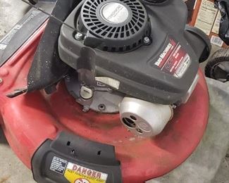 Yard Machine Easy Push Lawnmower (Runs!)