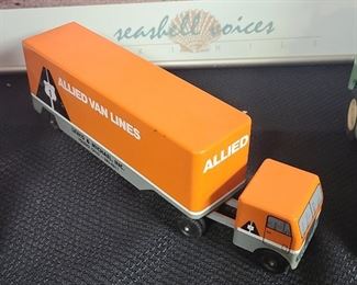 Vintage cast Iron Allied Van Lines Tractor and Trailer