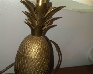 Pineapple lamp