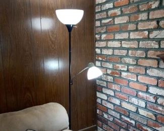 Floor lamp
