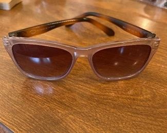 Oscar de la Renta Sunglasses