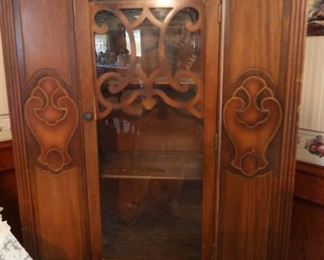 1930's Antique China Hutch in Walnut