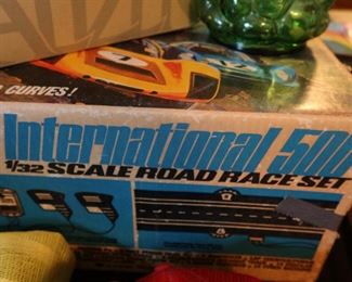 International 500 Scale Race Set - Vintage