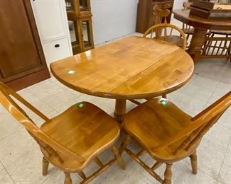 Drop Leaf Round Table and 3 Chairs