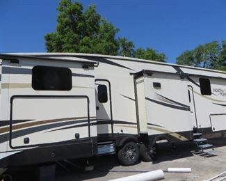 2015 Jayco Fifth Wheel