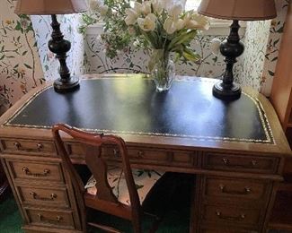 Sligh Leather Top Deks