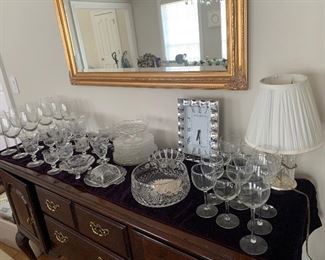 Crystal glasses and plates