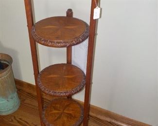 Muffin stand w/ inlay