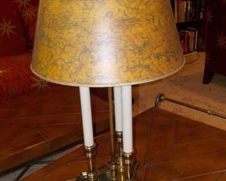 Desk bouilotte style lamp