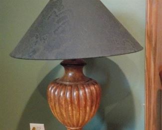 Table lamp