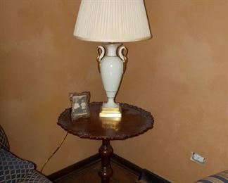 Small Piecrust table