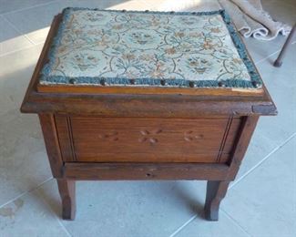 Vintage  Shoeshine  box