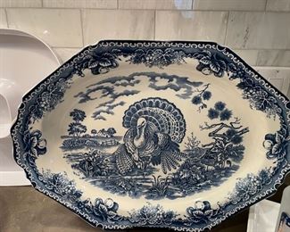 Decorative turkey platter.