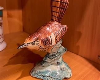 Vintage Stangl Wren figurine. Photo 1 of 2.